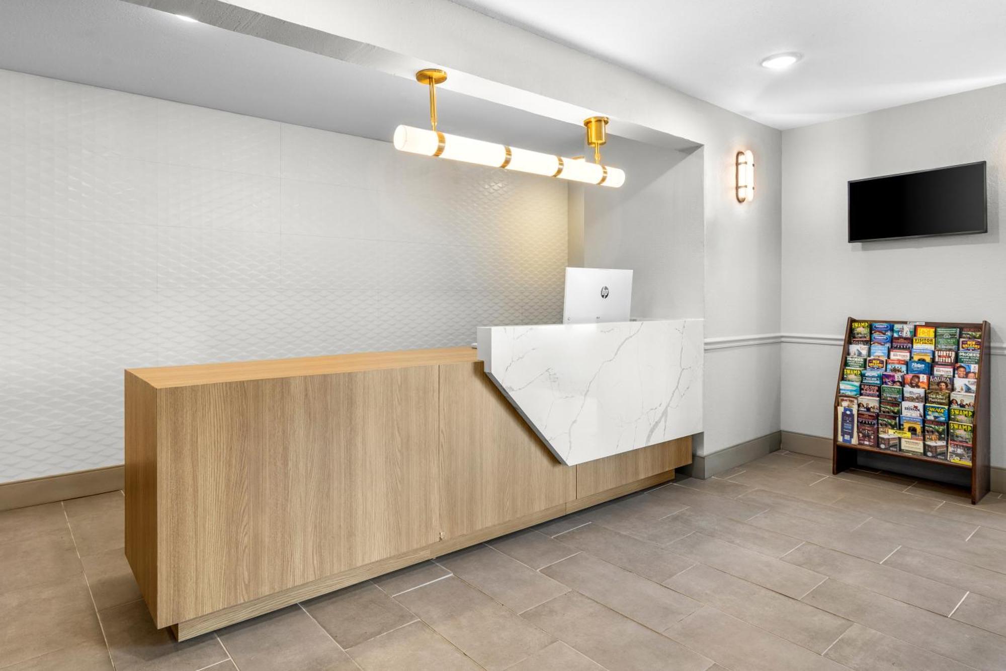 Best Western Acadia 2*
